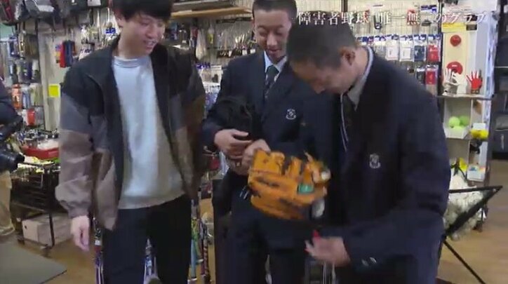 「この手だから、ここまで努力できた」“唯一無二”のグラブで新たな可能性を切り拓く障害者野球界のエース