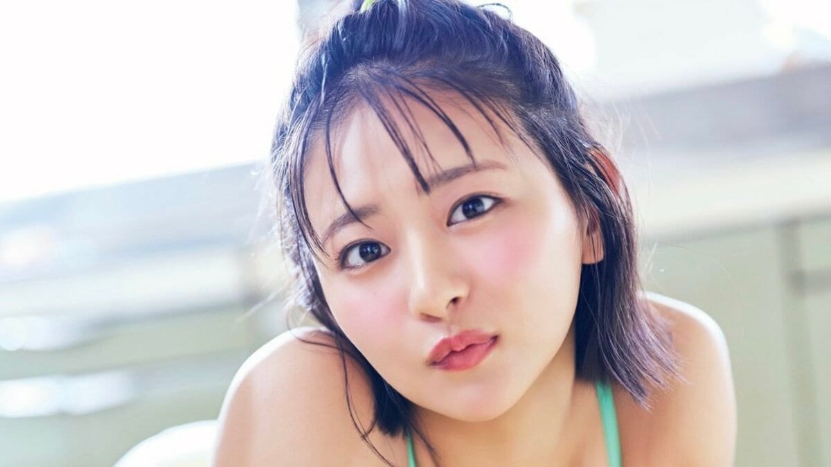 バスケタレント”すみぽん、4種類のビキニで艶めくグラビア 『FLASH