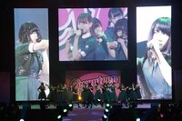欅坂46、全方位女子イベントで”靴を振り回したり髪を振り乱したり”の圧巻ライブ  - Seventeen夏の学園祭2017