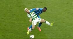 問題発生！ 前田大然が「ありえない」 背後から“爆速プレス”でボール奪取→イエローカード誘発の“神プレー”「速すぎ」「止まらねえ」