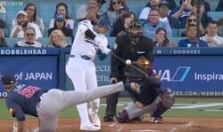 えっ？ それ打つの…！？ 大谷翔平、完全体になってしまった… 内角高めを豪快フルスイングする瞬間がヤバすぎる　ファン騒然「量産体制かな」「ホームラン王ある」