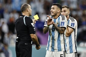 【W杯】アルゼンチン×オランダ、W杯1試合最多15枚イエローカードの大荒れ試合　一触即発の乱闘騒動も勃発