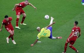 「身体能力レベチ」ブラジル代表リシャルリソンが初戦からキャプテン翼級の鮮烈ジャンピングボレー「4時まで起きてて良かった」