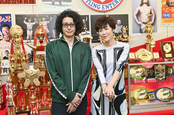 寺島しのぶ＆柳葉敏郎が『時効警察』参戦　プロレス団体のCEOとレフェリー役 4枚目