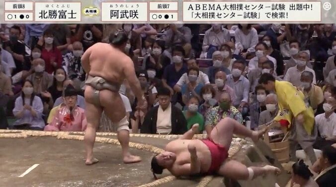 死力を尽くした力士が土俵上で“無念の表情”  手に汗握る大相撲に拍手喝采「すげえ相撲」「立ち合いの音凄かった」 1枚目