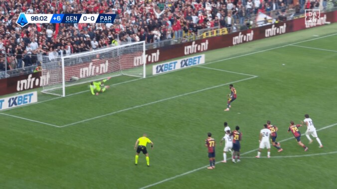 「救世主」「伝説だ」GK鈴木彩艶、まさかの“膝”でセリエA初のPKストップ！「ブッフォンですか？」「感動した」ビッグセーブ連発でMOM受賞 5枚目