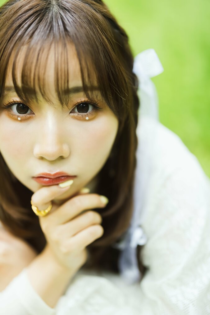 “令和の歌まねヒロイン”よよよちゃん、1stフォトブック『#よよよちゃんといっしょ』が8月8日発売 1枚目