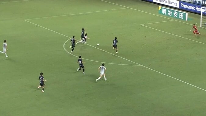 【映像】PA際のきわどすぎるファウル