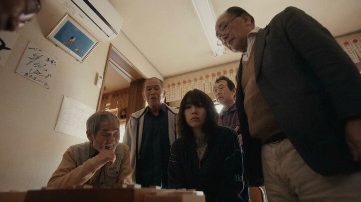 【写真・画像】“女性棋士”を目指すのんの前に“アイドル女流棋士”鳴海唯が登場…立場の違う二人の女がぶつかる将棋界の壁とは 2枚目