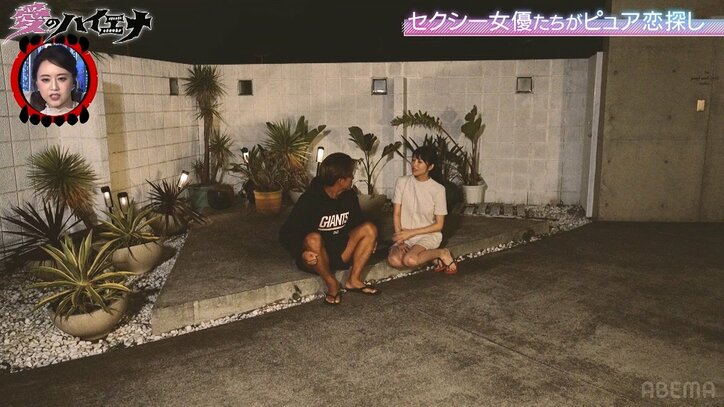 23歳セクシー女優、美脚あらわなミニワンピ姿で年商10億円イケメン社長と二人きりの夜「カッコいいなと思ったし憧れた」