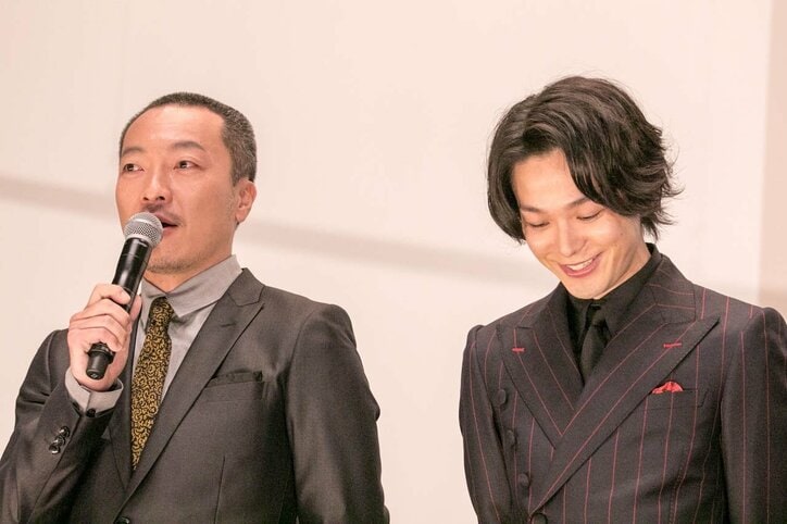 音尾琢真、ドSな監督の要望でパンチパーマをかける「根元から巻くときが一番痛い」