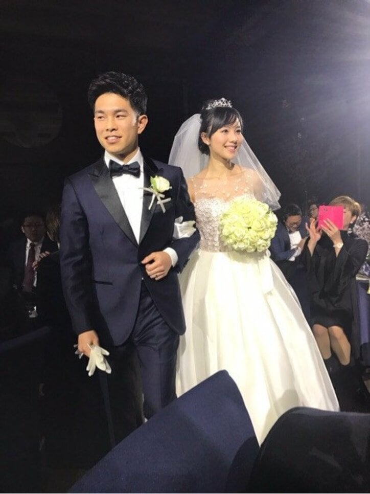 元大関琴欧洲、井岡・谷村夫妻の結婚披露宴に出席「おしあわせに」