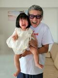  布川敏和、1歳を迎えた孫との2ショットを公開「目ん中に入れても痛くないのだぁ」 