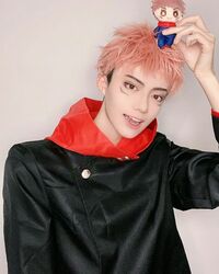 人気コスプレイヤー・伝染タルキが「呪術廻戦」虎杖悠仁に変身！「本物だぁぁあ」とファン大興奮