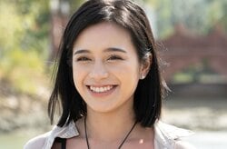 23歳・美人ギャル、大胆デザインの水着姿でマッチョ男子とデート「顔が好き」