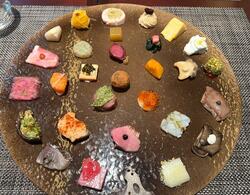  藤あや子、すごい品数で感動した料理を公開「凄い」「華やか」の声 