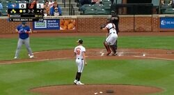 球場騒然！一体、何が起こった…！？ 巨漢バッターが審判にブチギレ！ 物議を醸す“ありえない判定”にファン騒然「そりゃキレるだろ」「悪意しか感じないw」