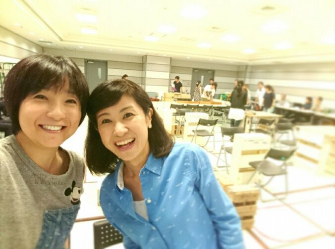 藤田朋子、『渡る世間は鬼ばかり』撮影風景を報告「みーんな元気です」 2枚目