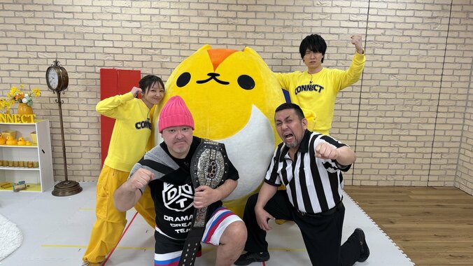 【写真・画像】金田朋子が1727代アイアンマンヘビーメタル級王者に！？稲田徹と金田畠中によるチャンピオンベルト争奪戦、開幕！　1枚目