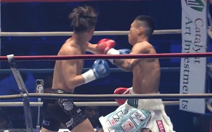 ノーガードで挑発するも衝撃被弾