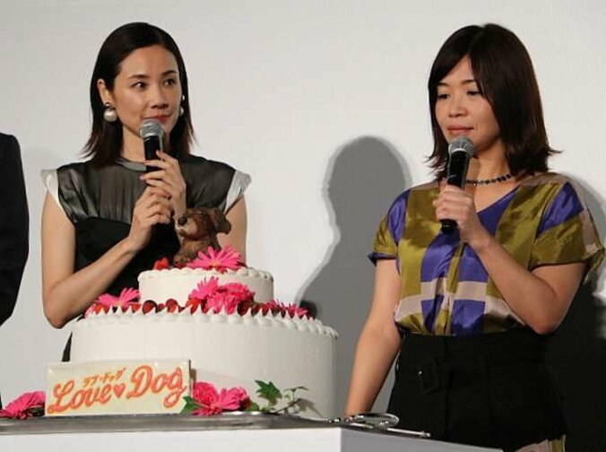 吉田羊が大久保佳代子にキス！『ラブ×ドック』舞台挨拶 2枚目