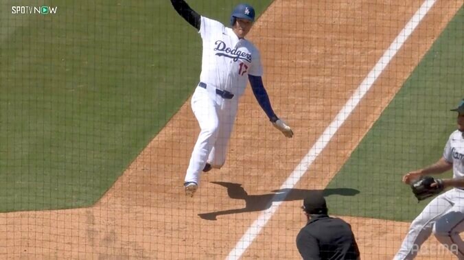 【写真・画像】大谷翔平が「とんだ！」 激走スリーベース→一瞬の隙を付く“超速生還”に「実質ランニングホームラン」驚きの声続出　1枚目
