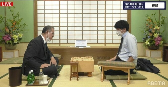 57歳のベテラン・石川陽生七段、若手イケメン棋士・黒沢怜生五段に勝利 1日2勝と元気いっぱい／将棋・朝日杯 1枚目