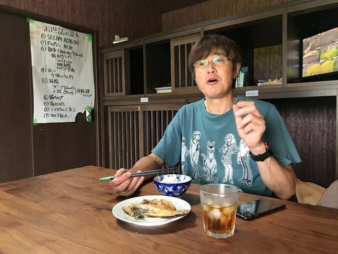  坂上忍、朝食を食べる野々村真の姿を公開「と～っても働いてくださってる」  1枚目