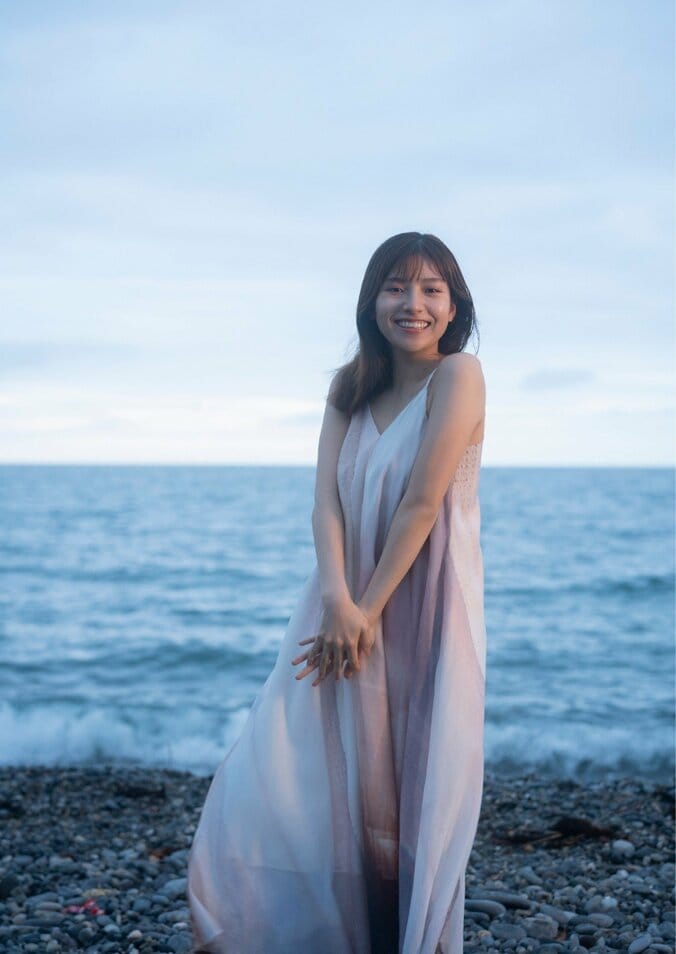 フリーアナウンサー・後藤楽々、デジタル限定写真集『LALA ～ Another Edition ～』が12月24日リリース 4枚目