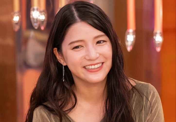 【写真・画像】「映画やん」川島海荷、ドレス姿で撮影した競泳選手の夫との2ショットに驚きの声　1枚目