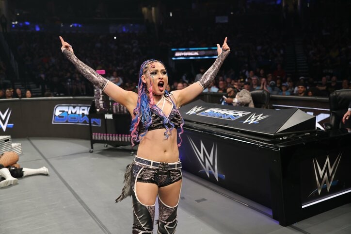 【画像】まさに“美しい狂気” 日本人女子のド派手自撮り