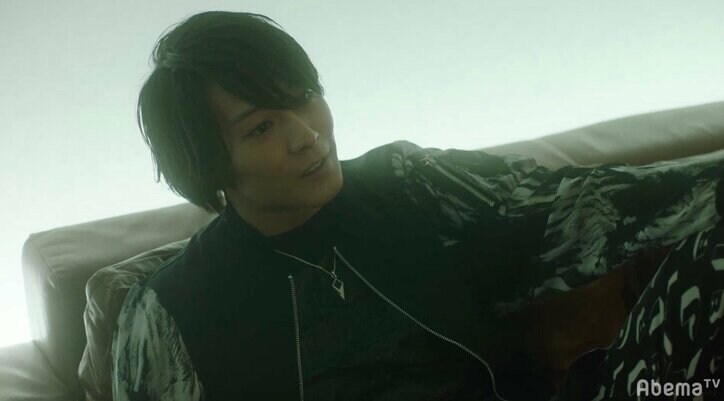 岡田健史の壁ドンにファン大興奮　相手役の猪野広樹を羨む視聴者続出