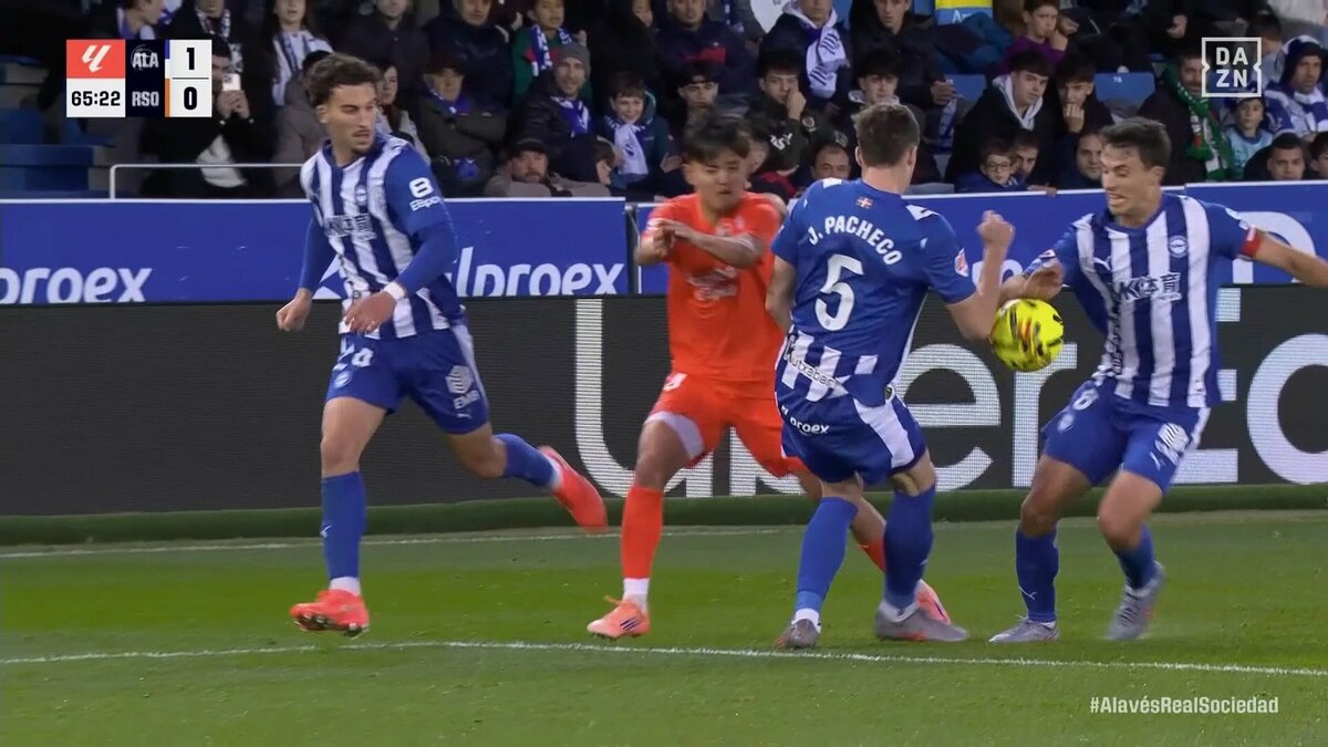 3人いてもお構いなし」久保建英、