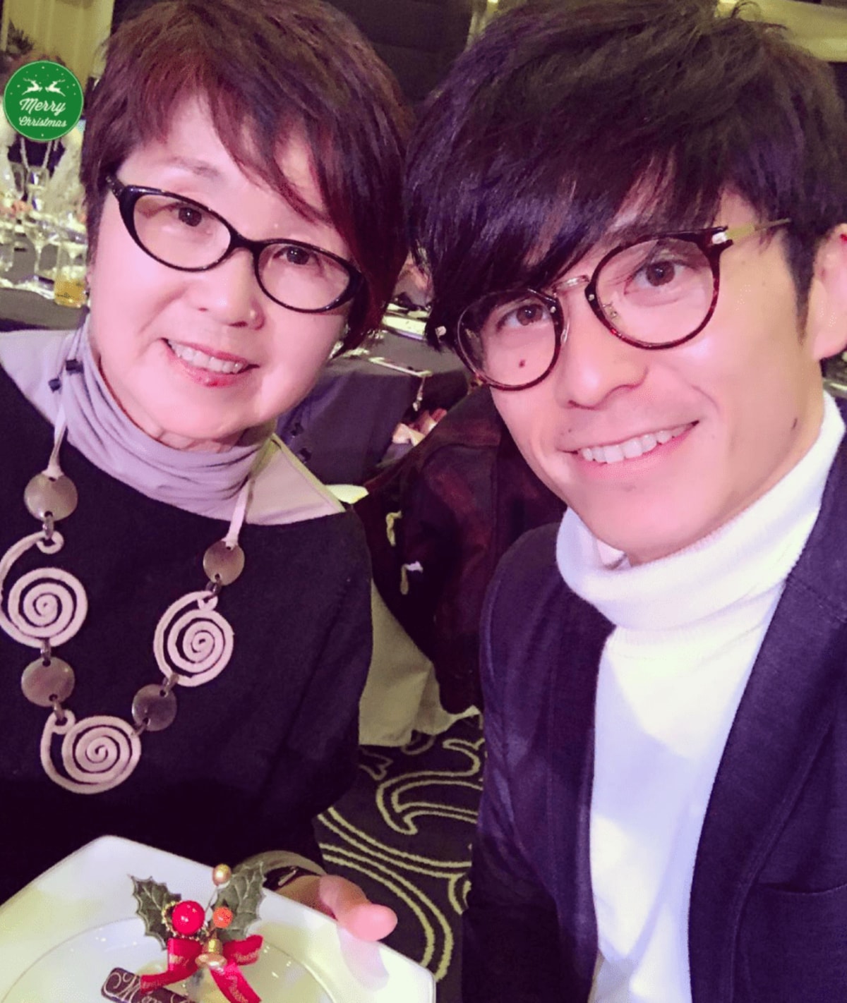 藤森慎吾 田原俊彦とサシ飯 Tsutayaで 芸能人ごっこ する姿も 話題 Abema Times