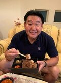 花田虎上、母・藤田紀子の自宅で『Uber Eats』を利用した夕食「美味しくて最高」