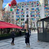 中村江里子『家族で散歩』