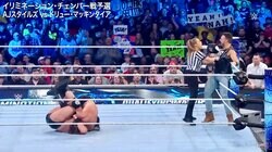 女性レフェリー、レスラーの妨害に大激怒！ 「こざかしい」疑惑の勝利に場内どよめき
