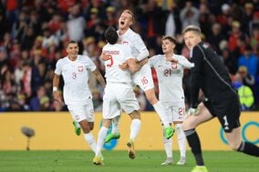 ｢えぐいアシスト｣!! レバンドフスキのラブリーなタッチから決勝ゴール!! ポーランド代表がガレス・ベイル先発のウェールズ代表に｢ウノゼロ勝利｣