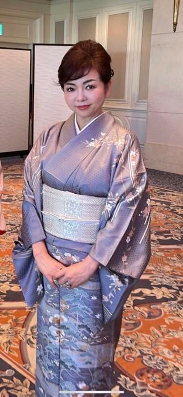 ハイヒール・モモコ、知人の娘の披露宴での着物姿を公開「髪と着付けし