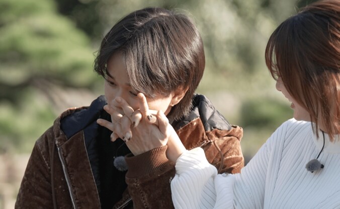 【写真・画像】元AKB48メンバーが“東京秘密基地”No.1セラピストと密着しまくり…「女の顔になってきてる」MEGUMIツッコミ　1枚目