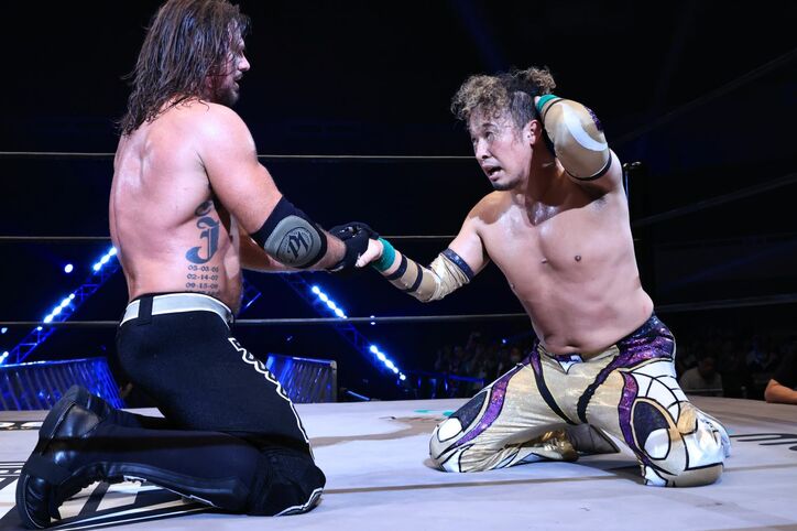 【写真・画像】まるで“プロレス名人戦” AJスタイルズと丸藤正道、ひらめきと引き出しの多さが際立つ崇高な戦いはAJに軍配　1枚目