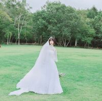 山本美月が“純白のウェディングドレス姿”を披露「本物のお姫さま」「世界で一番素敵」と祝福の声