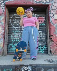 渡辺直美、NYでの楽しげな日常を投稿 ファンから「元気な笑顔がかわいい」「直美ちゃん楽しそう」の声