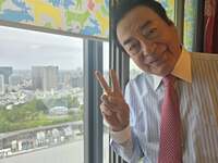 高橋英樹『貴重なクッキー缶を開けた！！』