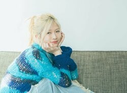 "A Female Voice Actress Who Looks Great with Beer" - Voice Actress Yoshino Aoyama's Post with a Happy Smile Receives Enthusiastic Response: "My Fatigue Instantly Vanished"