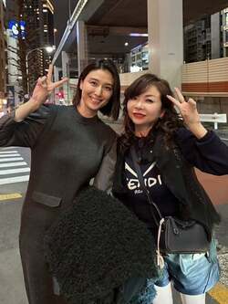  ハイヒール・モモコ、橋本マナミと豪華な夜を満喫「ラストもクラブで出前三昧！！」 