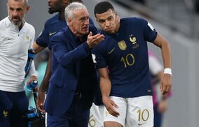 「喜びを共有したい」連覇へ前進のフランス、デシャン監督は2ゴールのムバッペ称賛「いつでも試合の流れを変える」