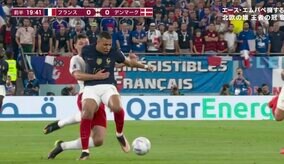 退場レベルのタックルでスピード違反取締り エムバペの爆速ドリブルが止められない