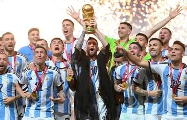 神が負けた」メッシがまさかのPK失敗に視聴者騒然…マラドーナ超えW杯