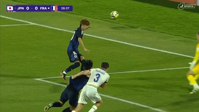 PK判定が物議！「ユニ伸びてるぞ！」日本代表FWが接触転倒→映像確認ノーファウルにファン騒然「お互いに引っ張ったか」【U-20W杯】 5枚目